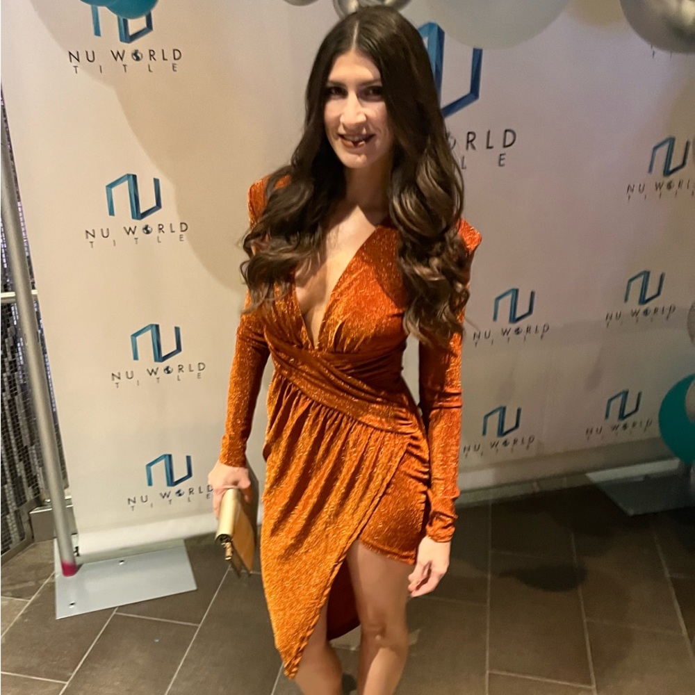 Orange Bodycon Dress with Plunge Neckline and Short Sleeves